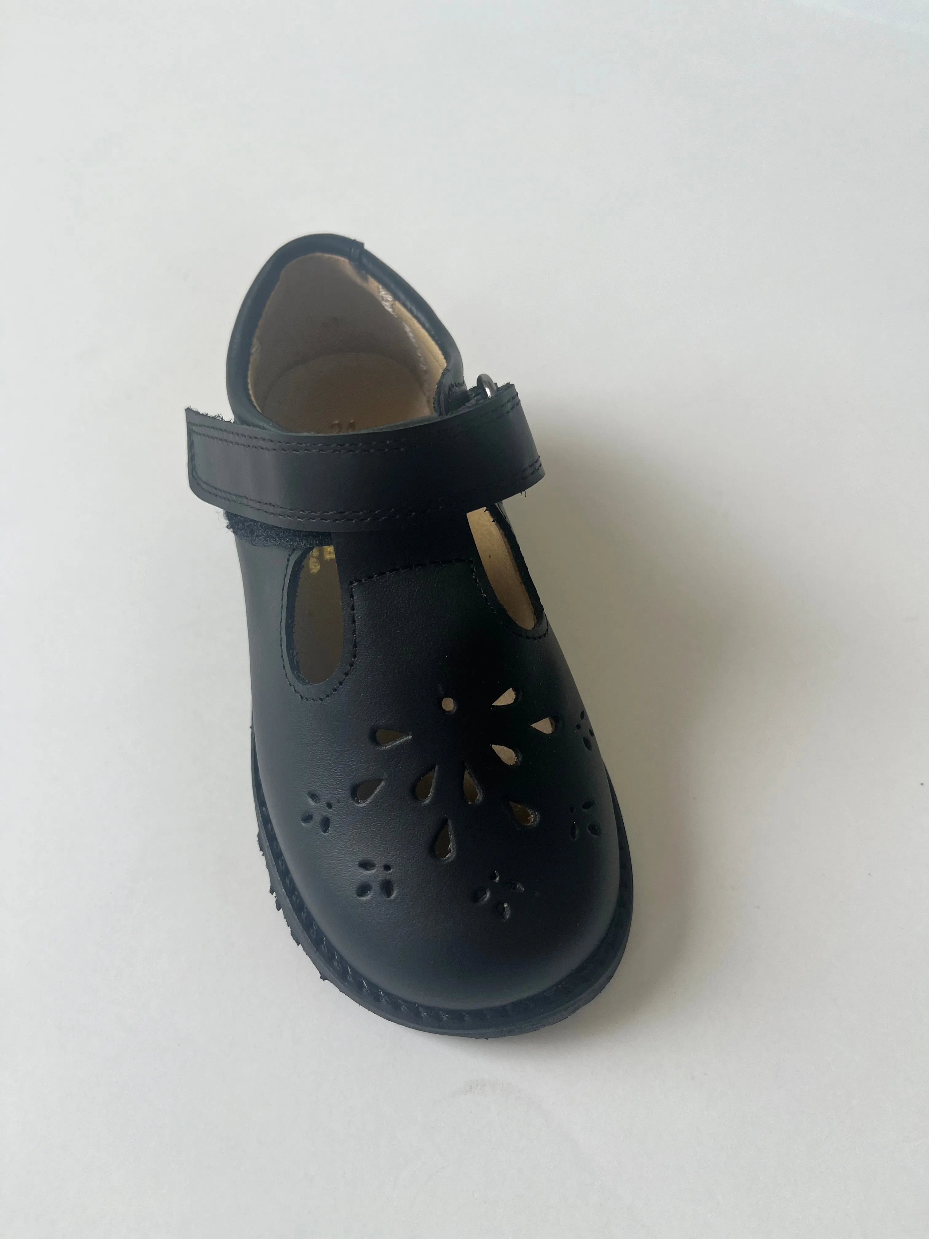 Black t-strap velcro school shoe(15)