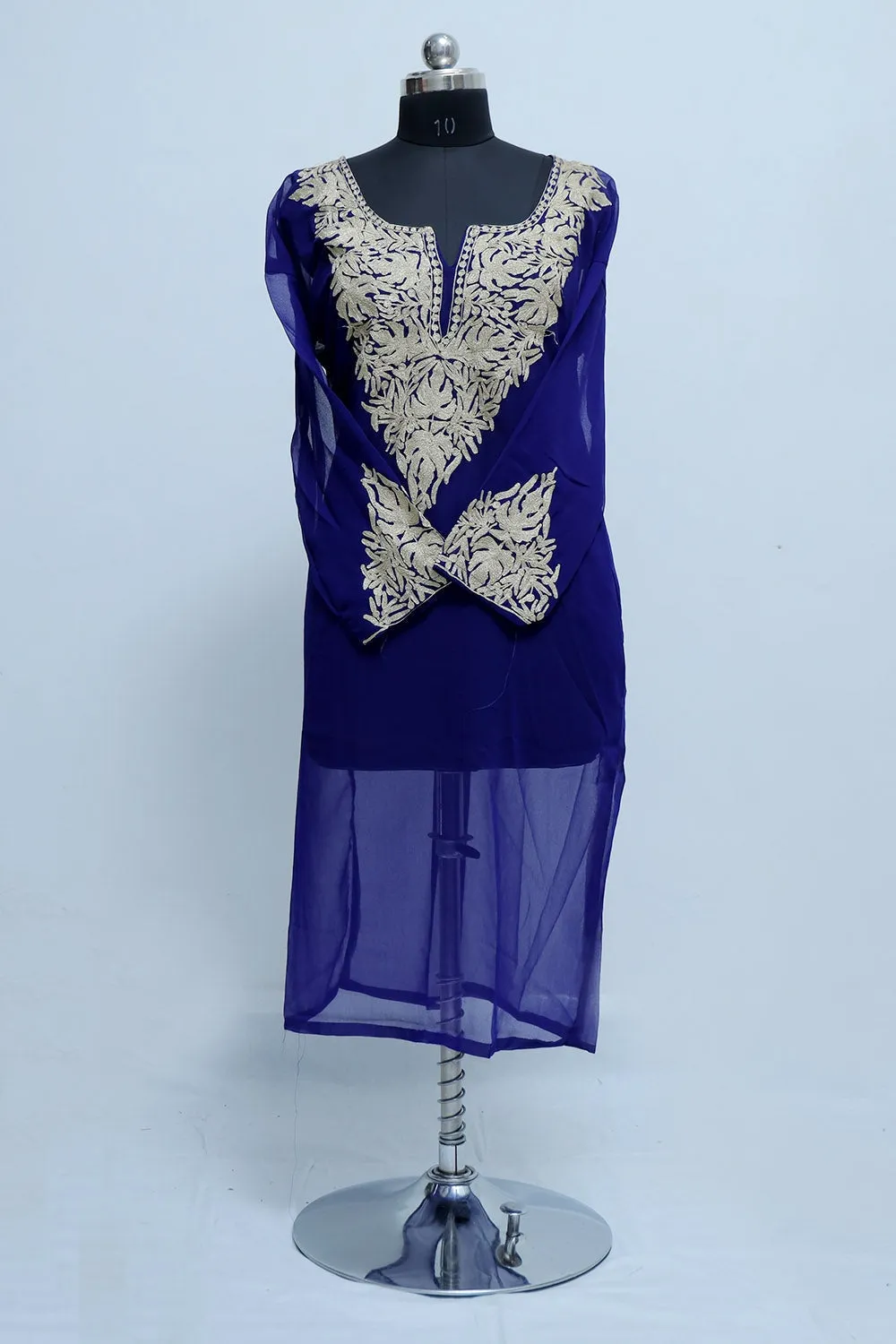 Blue Colour Kurti Looks Elegent With Kashmiri Tilla Embroidery.