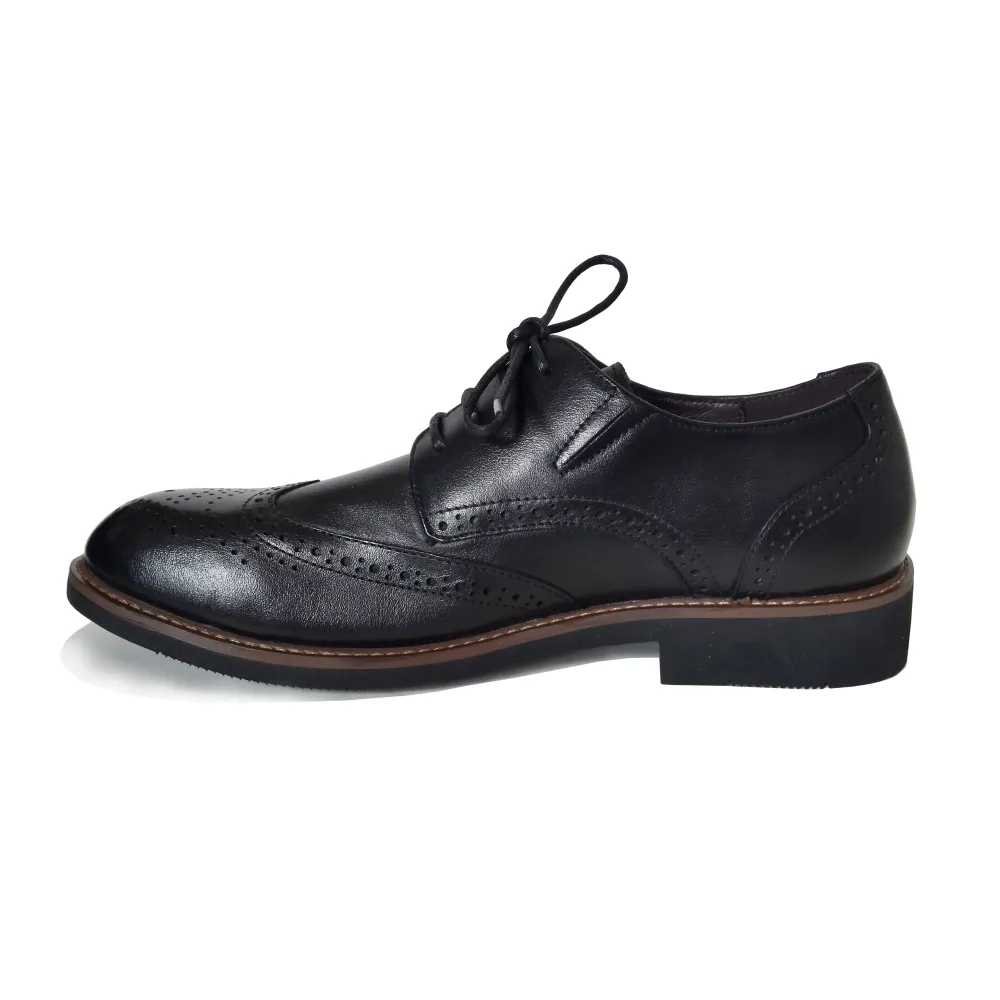 The Wingtip Commanders in Black